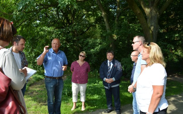 volkspark_initiative_blumen_gespraech_2017-08-22