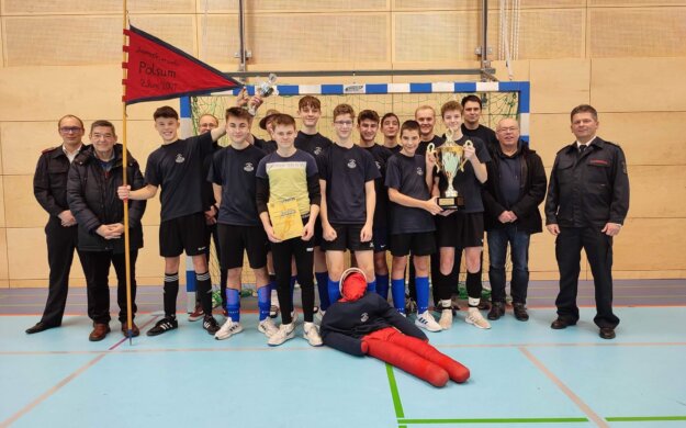 Jugendwehr Polsum Pokal mit Bgm